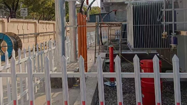 串聯(lián)諧振耐壓試驗(yàn)設(shè)備